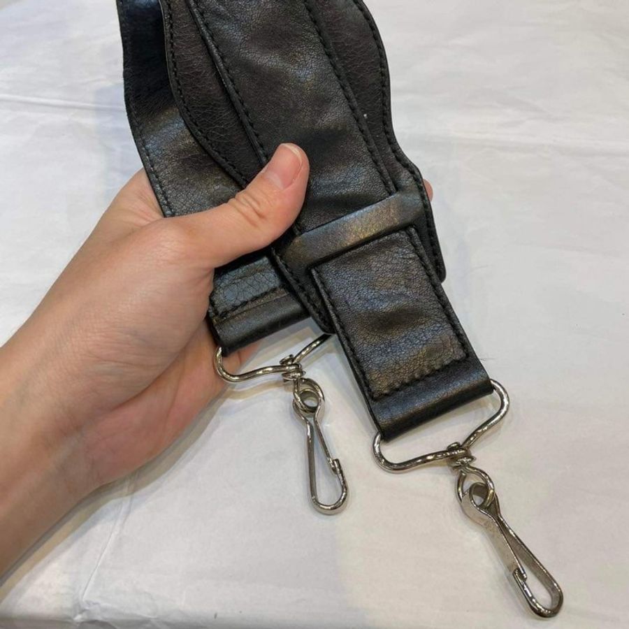 BALENCIAGA,PARIS羊皮大鉚釘銀釦機車包Giant City/黑色_歐美女星鍾愛款-10