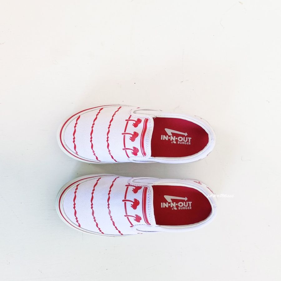 二手美國連鎖漢堡品牌IN-N-OUT slip on 休閒鞋 KIDS SIZE 5-4