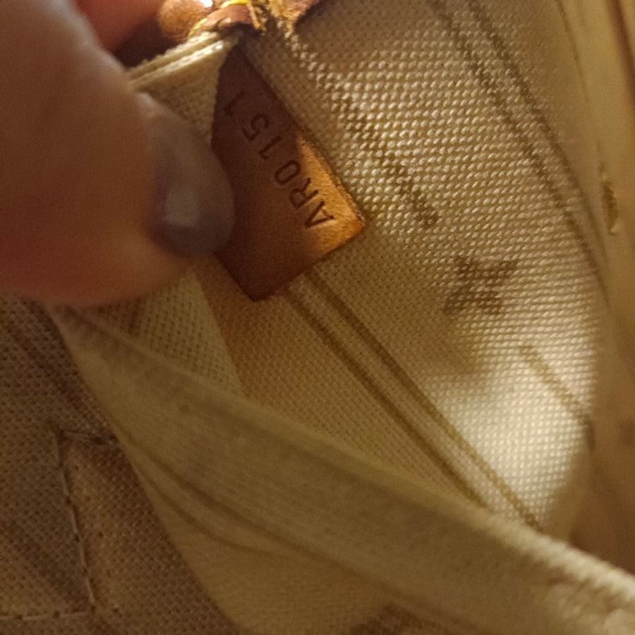 LV 甜甜價 neverfull 白色棋盤格 托特包 購物袋
也可變身水桶包-16