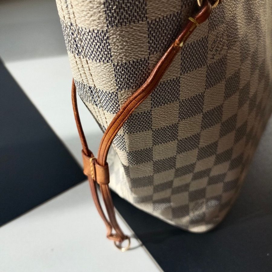 LV 甜甜價 neverfull 白色棋盤格 托特包 購物袋
也可變身水桶包-3