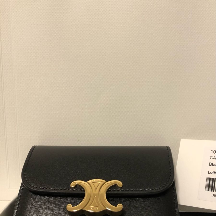 Celine 亮面小牛皮TRIOMPHE卡片套(卡片包)黑色-1