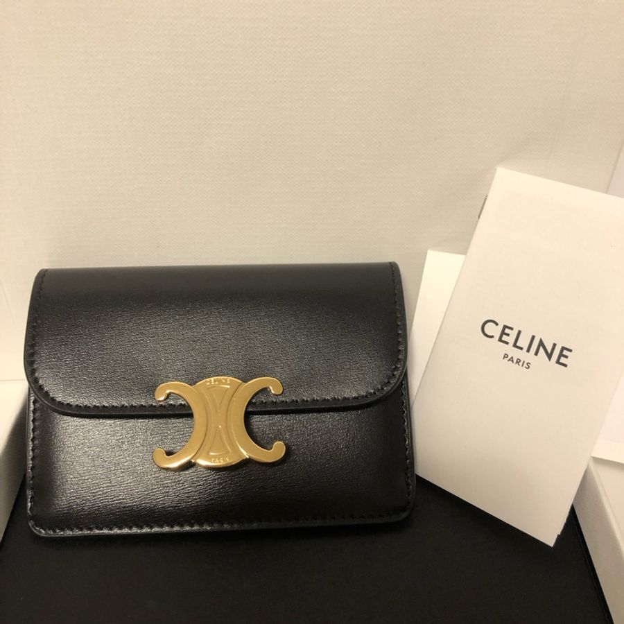 Celine 亮面小牛皮TRIOMPHE卡片套(卡片包)黑色-0