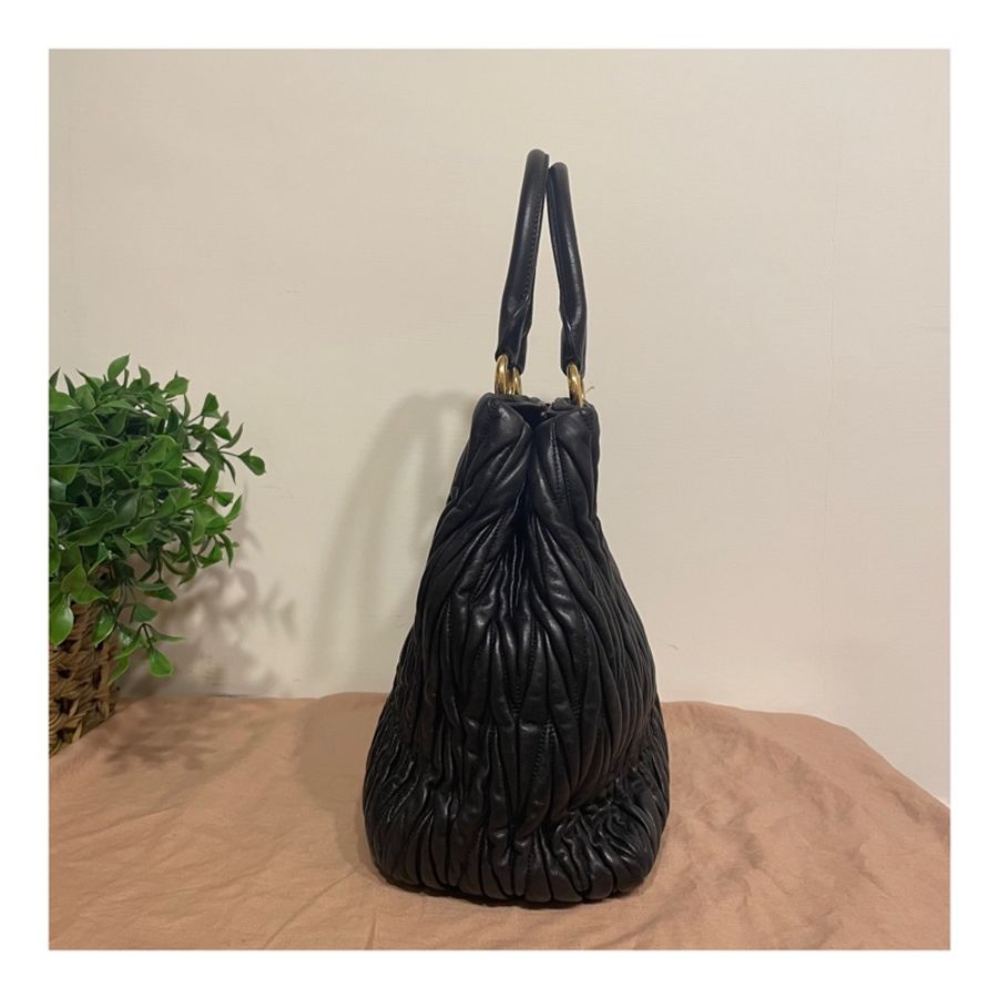 MIU MIU 黑色 羊皮皺摺 手提包 斜背包 肩背包-2