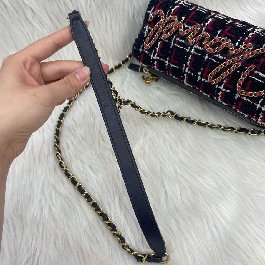 Chanel 皮穿鏈logo海軍藍x桃粉x白花呢圓筒斜背包-12