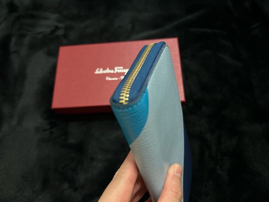 Salvatore Ferragamo 深淺藍拼接 8卡 長假-5