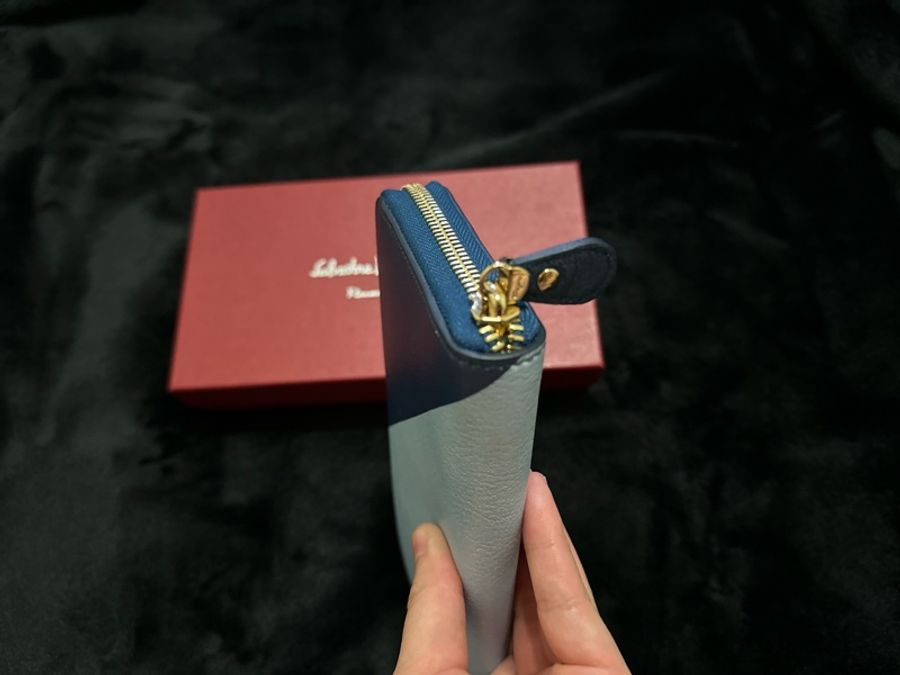 Salvatore Ferragamo 深淺藍拼接 8卡 長假-7