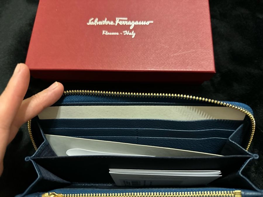 Salvatore Ferragamo 深淺藍拼接 8卡 長假-10