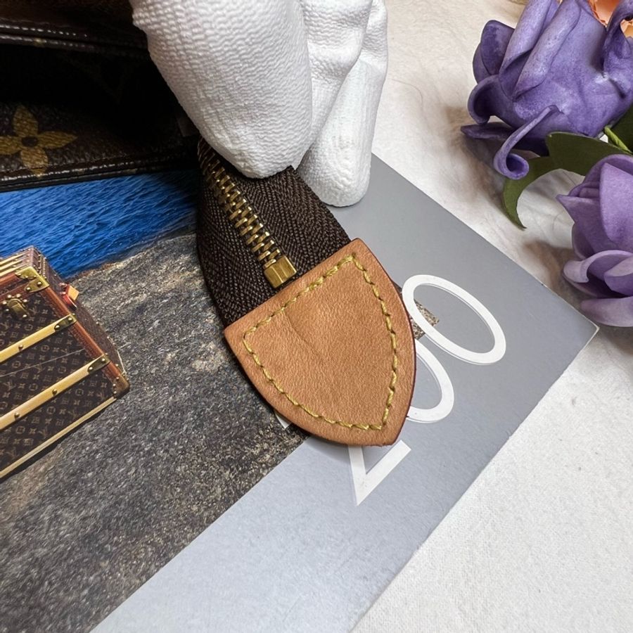 (保留中)Louis Vuitton 化妝包 洗漱包 盥洗包 26cm《已改造可斜背》-7