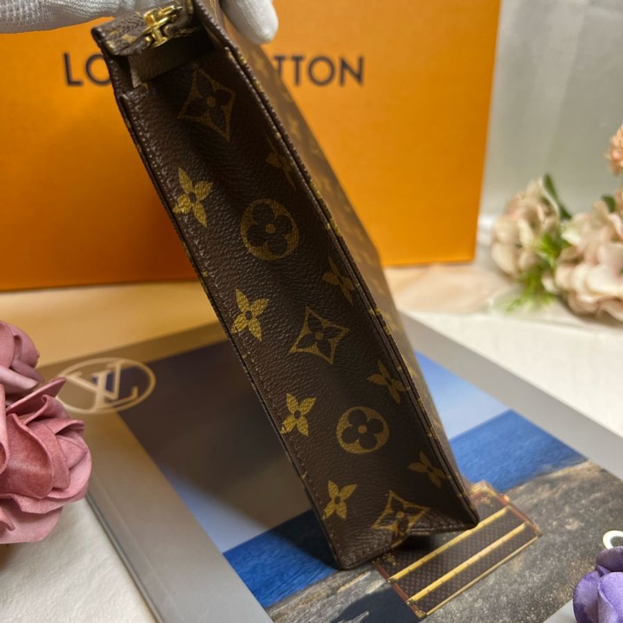 (保留中)Louis Vuitton 化妝包 洗漱包 盥洗包 26cm《已改造可斜背》-12