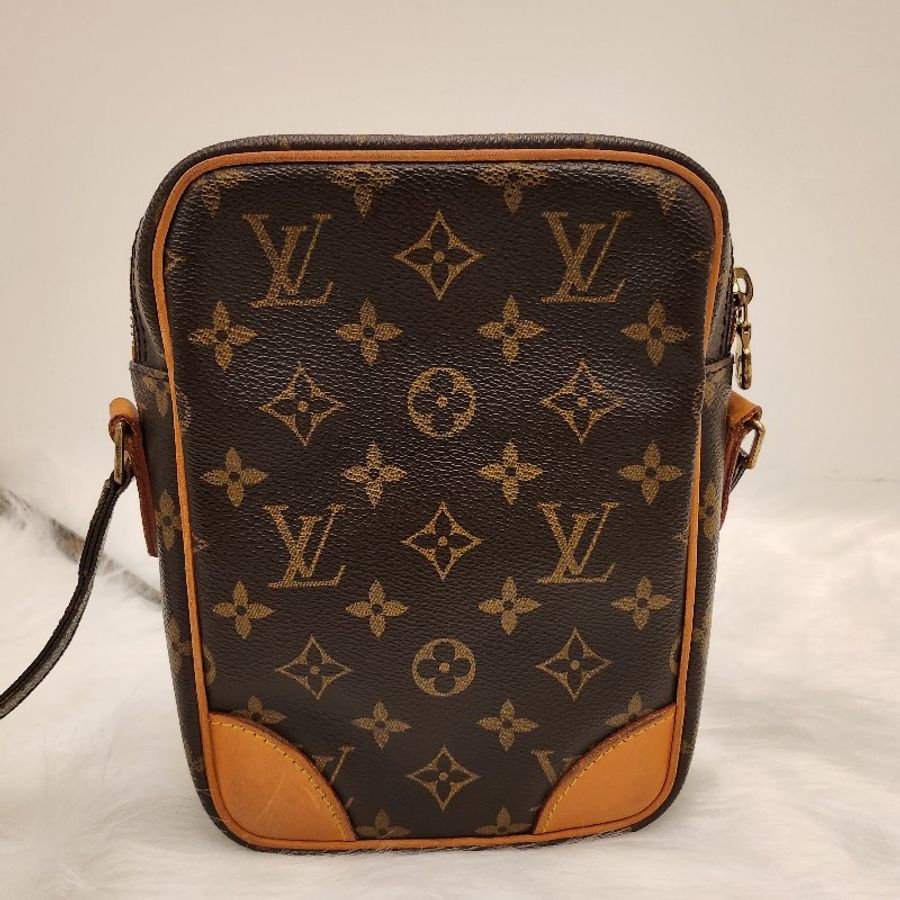 🎀👜MD 曼蒂二手精品👜🎀 LV老花經典相機包 單層記者包 相機包
肩背包-2