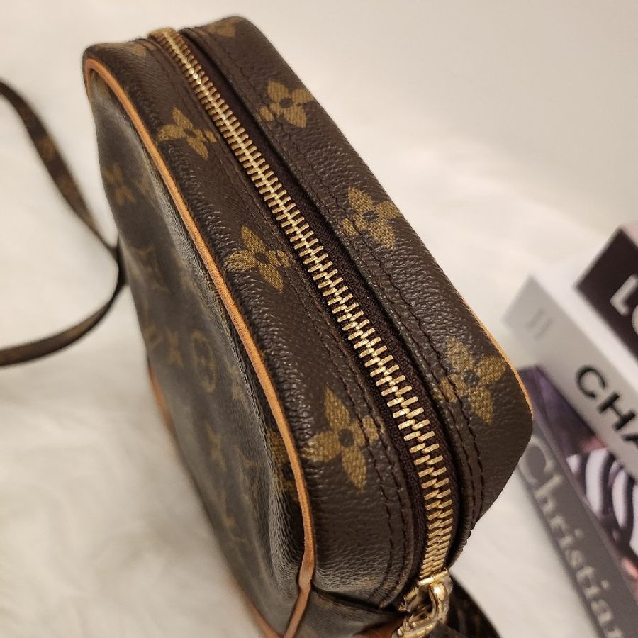 🎀👜MD 曼蒂二手精品👜🎀 LV老花經典相機包 單層記者包 相機包
肩背包-9