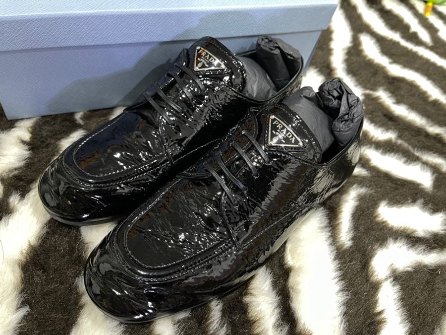 Prada 經典鞣質平底鞋-1