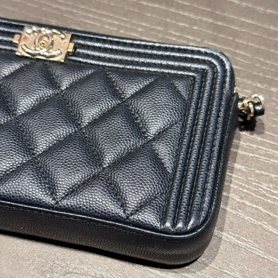 Chanel Boy 雙拉鍊三層迷你鍊包 黑金荔枝-7