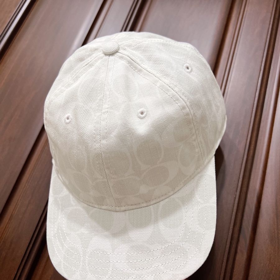 Coach Signature Hat 白色老花棒球帽-3