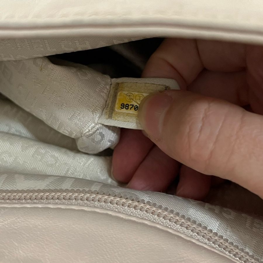 Chanel Hobo 米膚色雙鏈肩包-19
