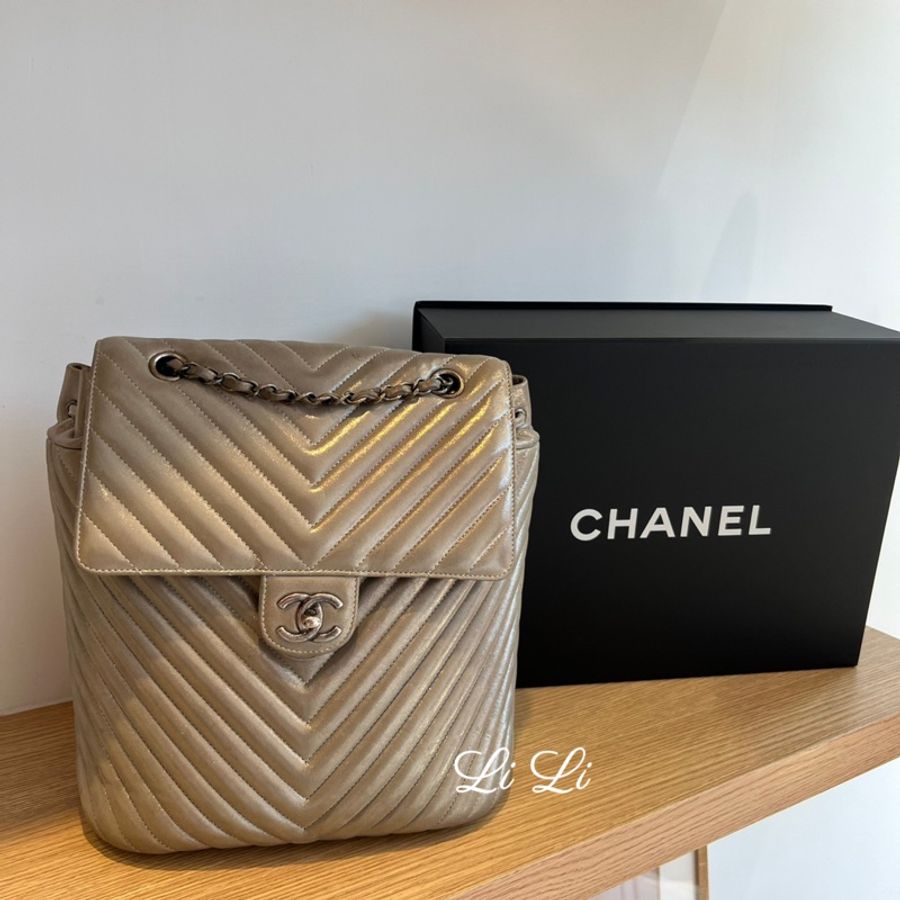 CHANEL山型紋金屬銀鏈後背包大款 I-0