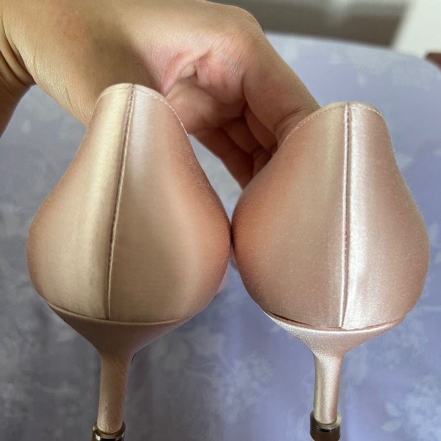 Manolo Blahnik 粉色缎面中跟鞋 23.5-3