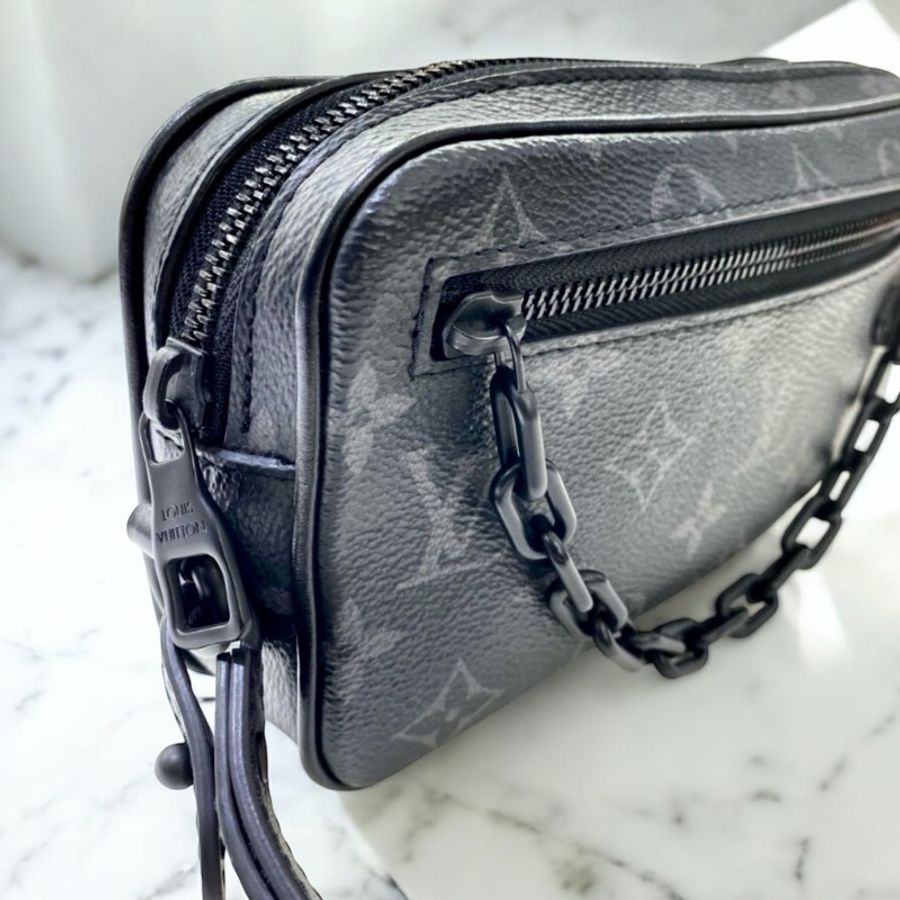 LV 黑原花黑鍊方形小手拿//極新美品-2