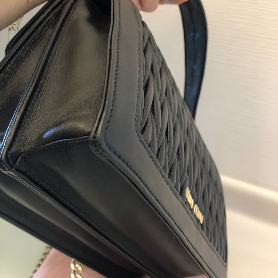 MIU MIU Confidential matelassé napa leather bag 黑(淡金)-7