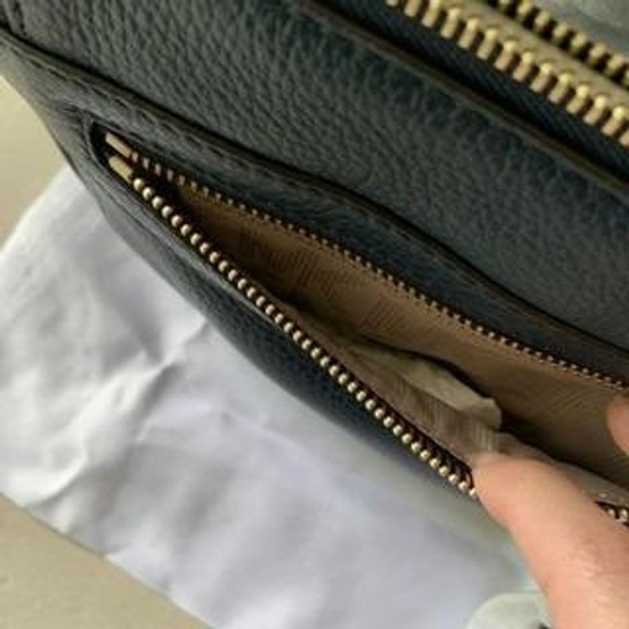 全新 專櫃購入 ｜Michael KORS Julia Messenger 真皮斜背包(深藍)-3