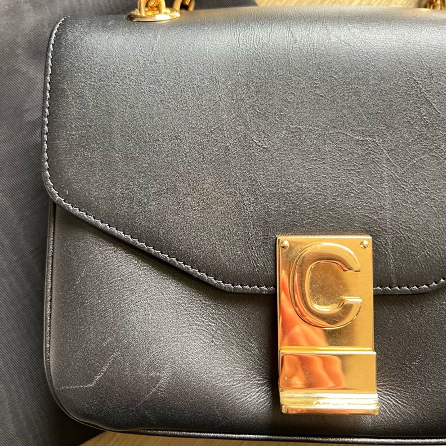 (二手)CELINE C CHARM 黑色 牛皮鍊帶肩背包-1