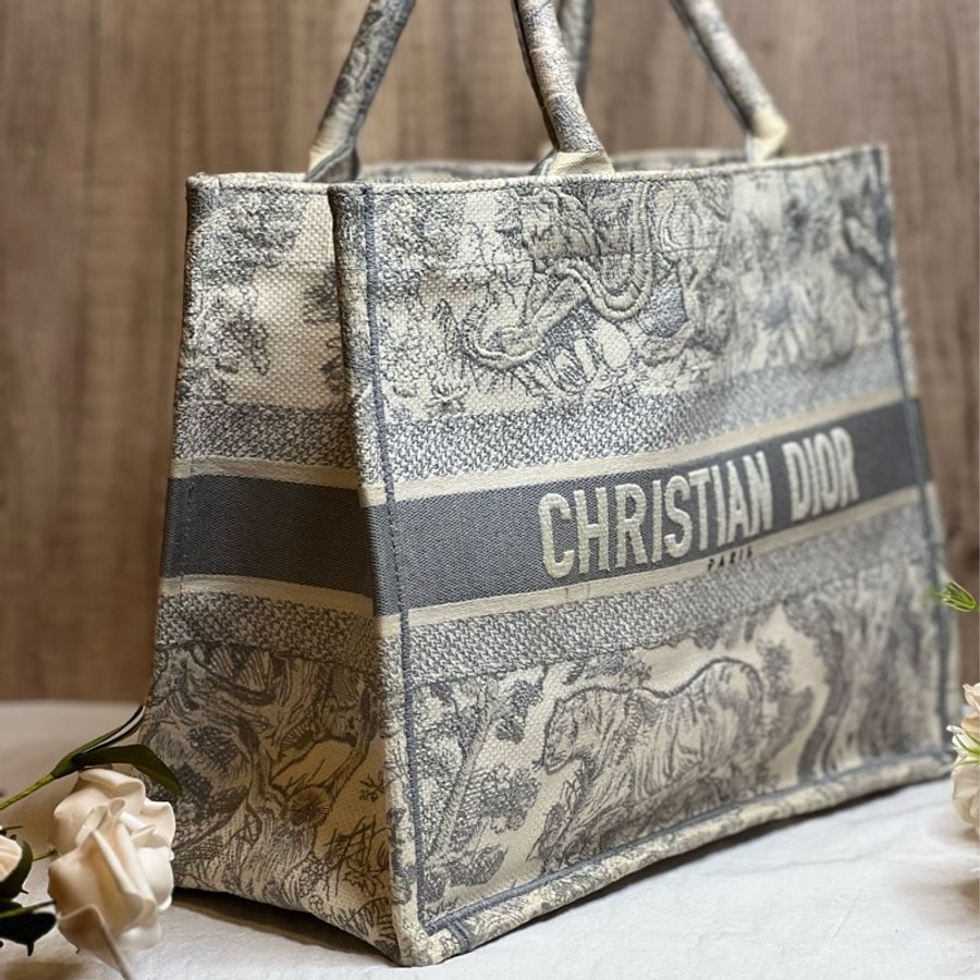 Dior Book Tote 中款 灰色動物紋-2