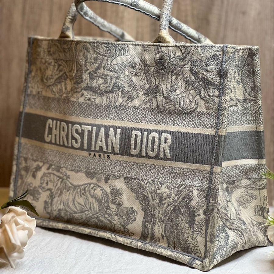 Dior Book Tote 中款 灰色動物紋-3
