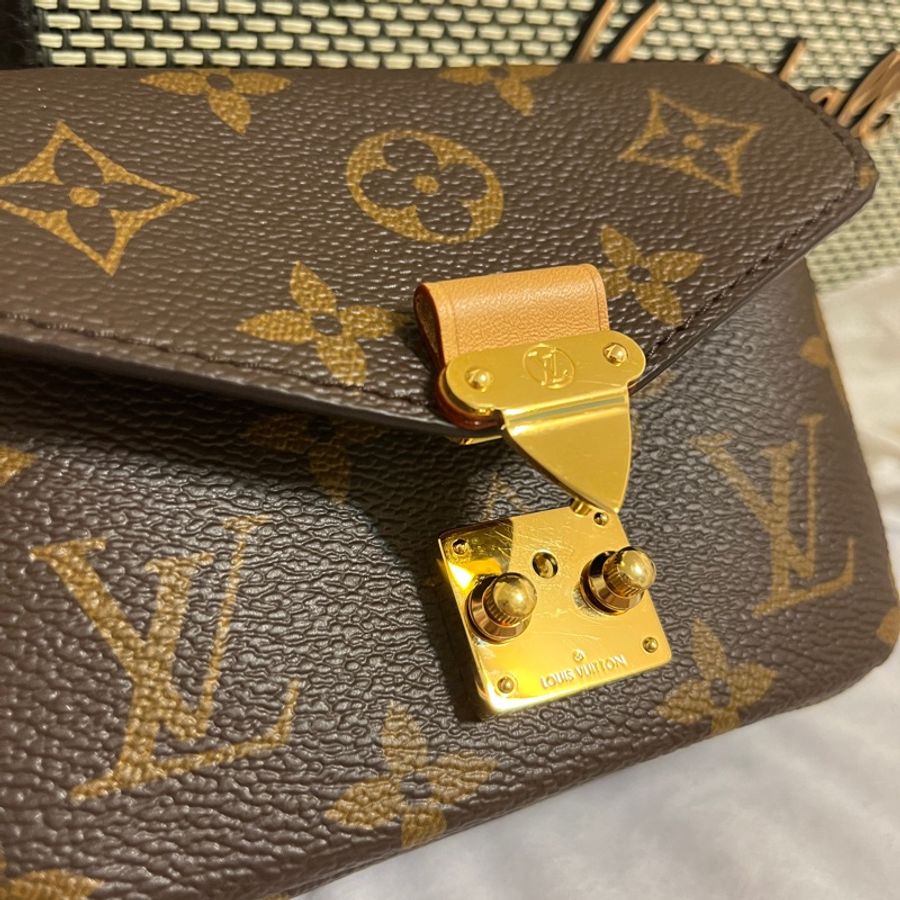 LV MINI 郵差包 信封包 Louis Vuitton-10