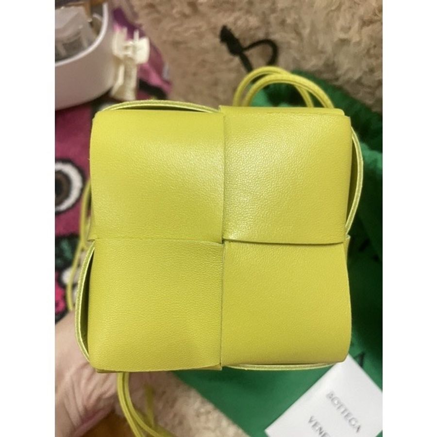 Bottega Veneta Cassette Bucket Bag 專櫃購入bv cassette編織mini水桶包奇異果綠小-3