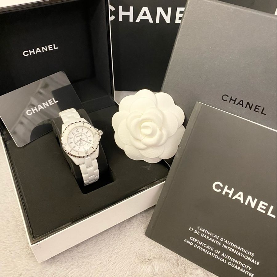 保證專櫃真品 新款錶扣‼️附保證卡、保固‼️95成新 33mm Chanel 香奈兒 J12 陶瓷錶 白色-1