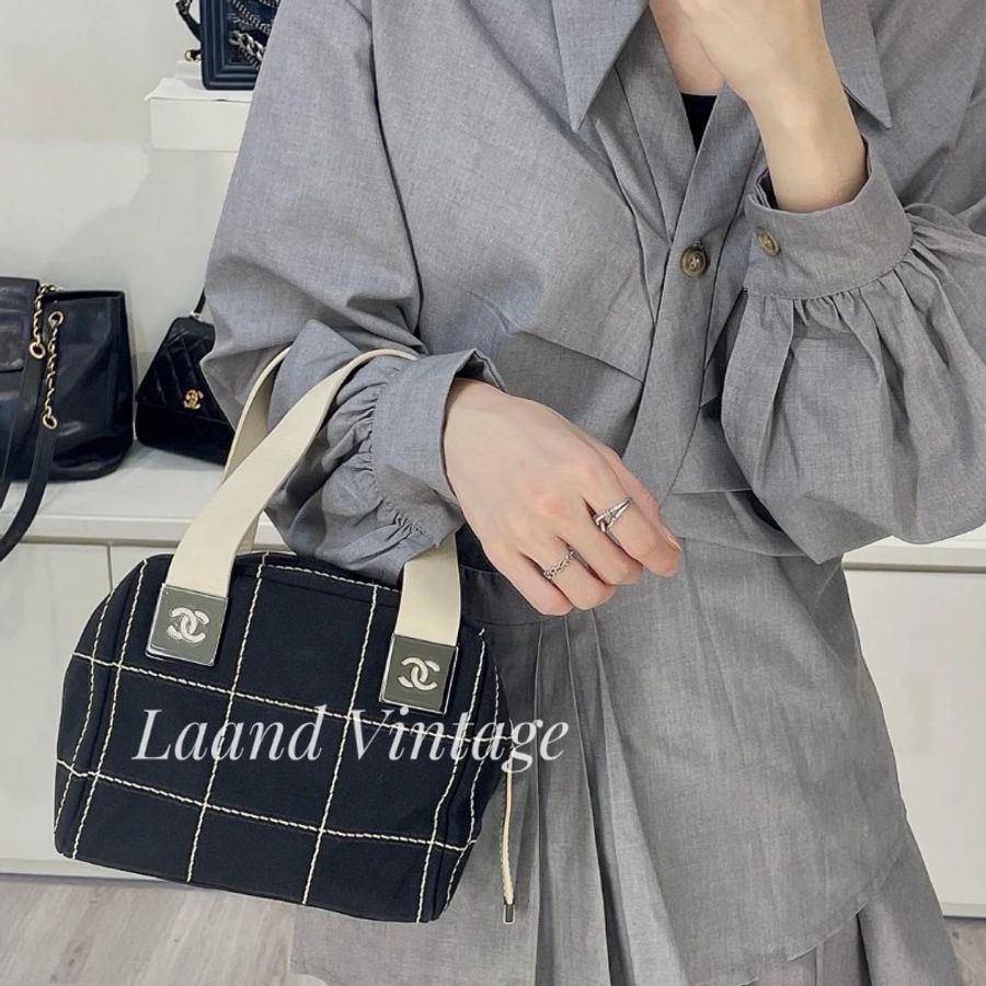 週末優惠 chanel 香奈兒 𝑉𝑖𝑛𝑡𝑎𝑔𝑒 熊貓配色 黑白可愛外縫線 便當包-1