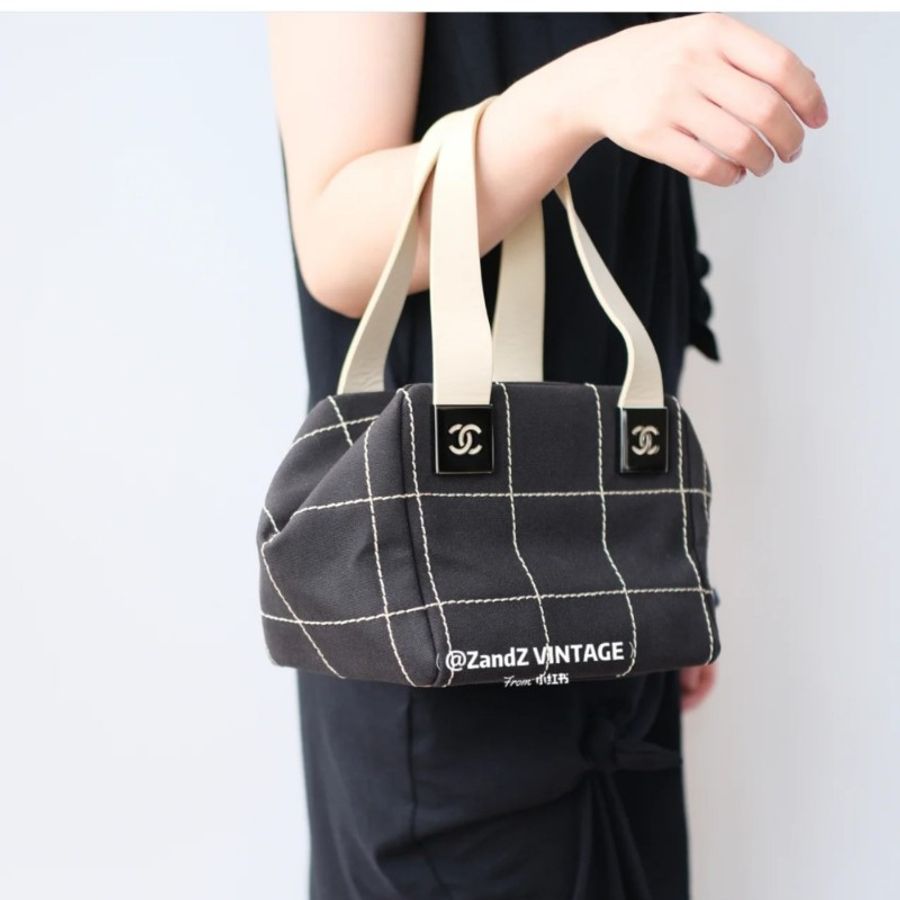 週末優惠 chanel 香奈兒 𝑉𝑖𝑛𝑡𝑎𝑔𝑒 熊貓配色 黑白可愛外縫線 便當包-2