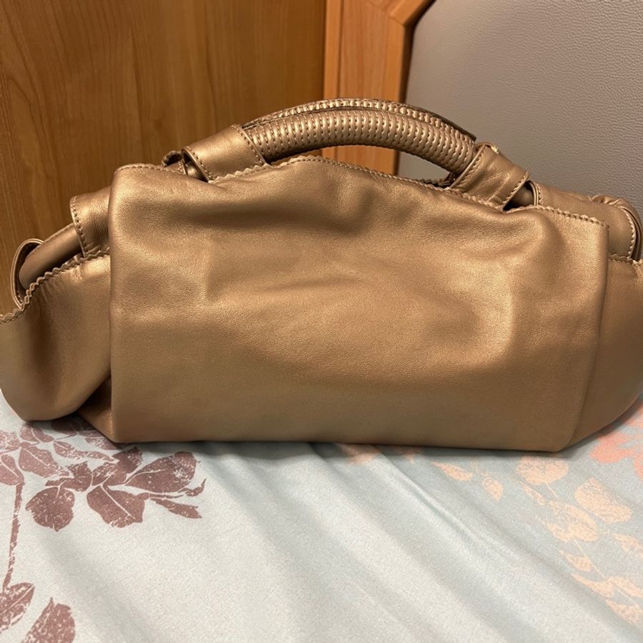Loewe空氣包-2