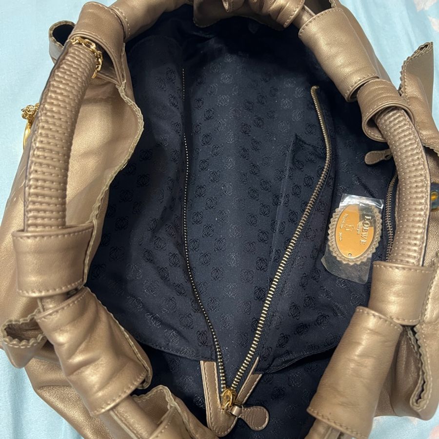 Loewe空氣包-4