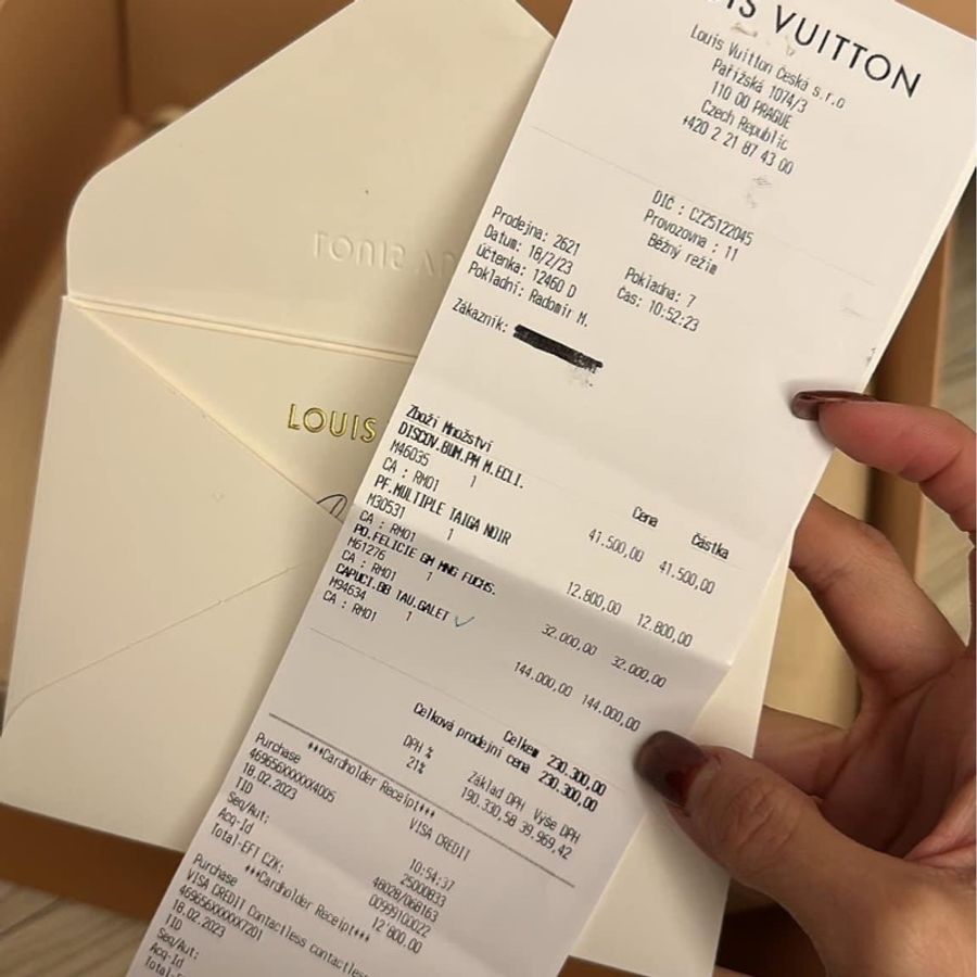 LV CAPUCINES BB-16