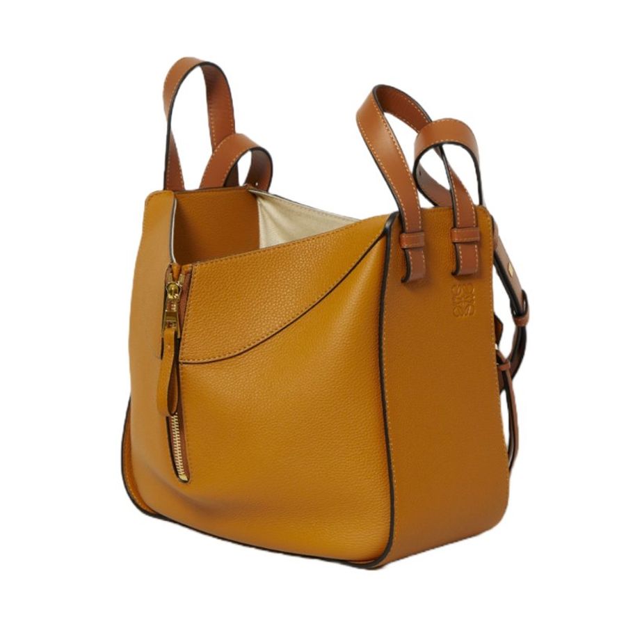 【LOEWE 羅威】Small Hammock 小號 柔軟粒面小牛皮 吊床包 肩背包 手提包 淺焦糖色-2