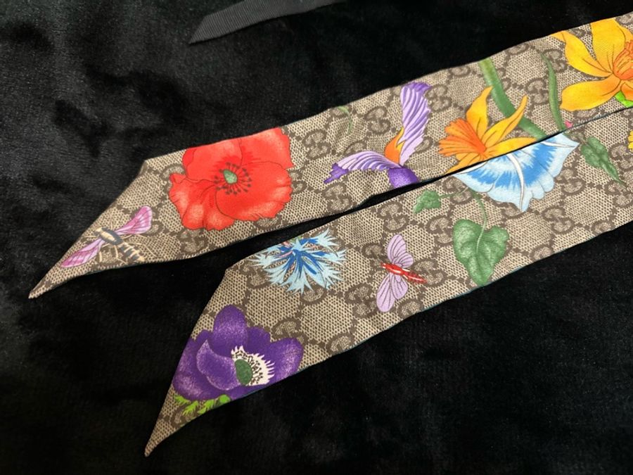 GUCCI 經典雙G與FLORA熱帶棕梠花朵印花絲質藍色領巾-4