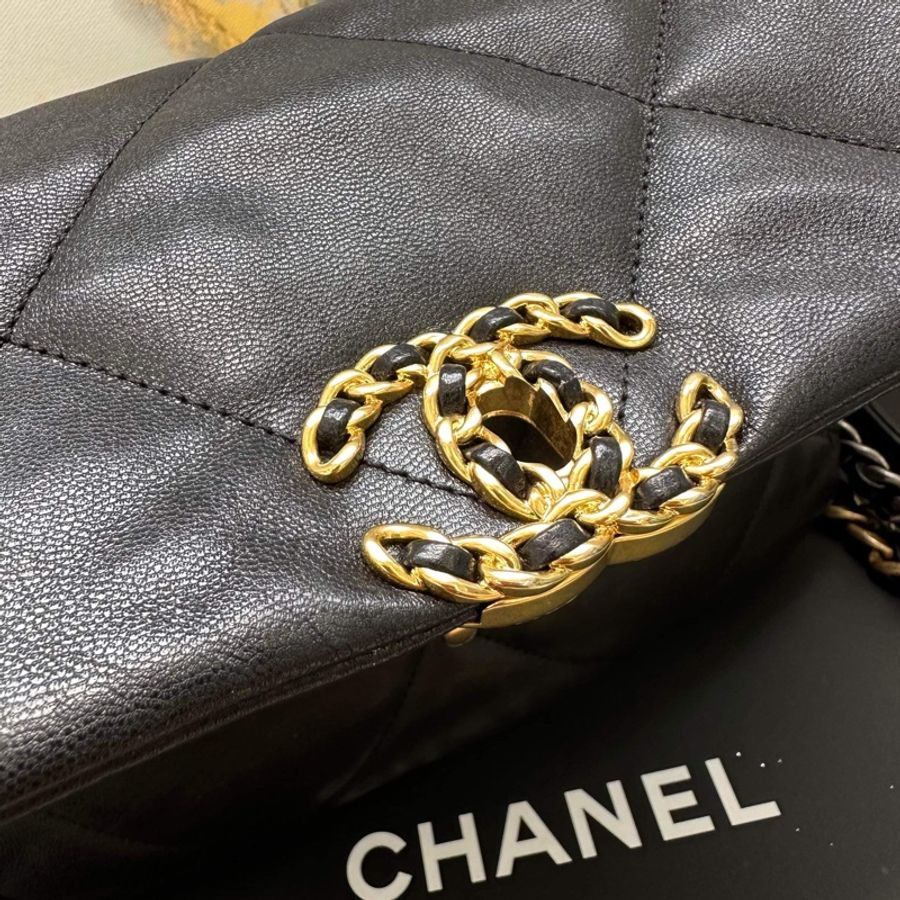 Chanel 19包26公分 香港購證全配29開-12