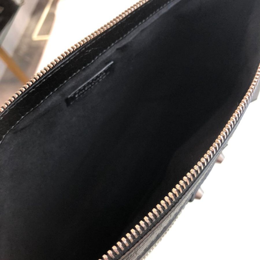 BALENCIAGA Clip M 小銀扣小羊皮大手拿包 黑色-3