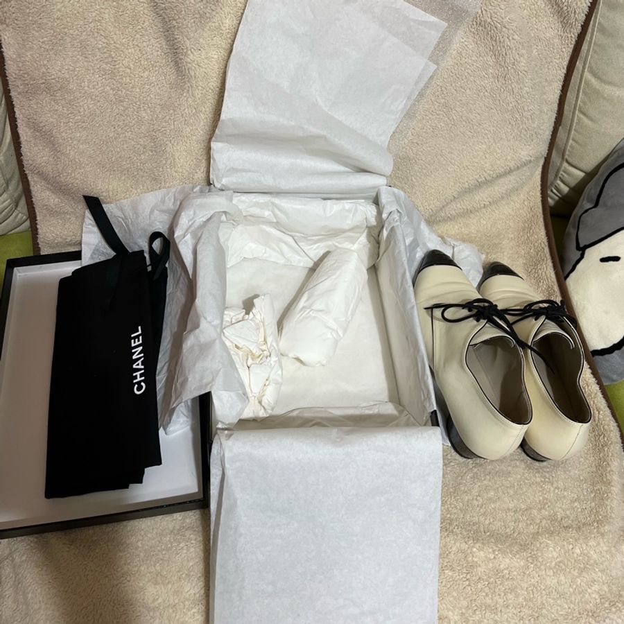 Chanel 雙色綁帶低跟鞋38.5號-10