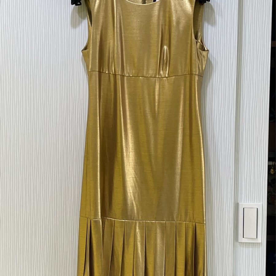 Chanel香奈兒全新霧金38號洋裝-0