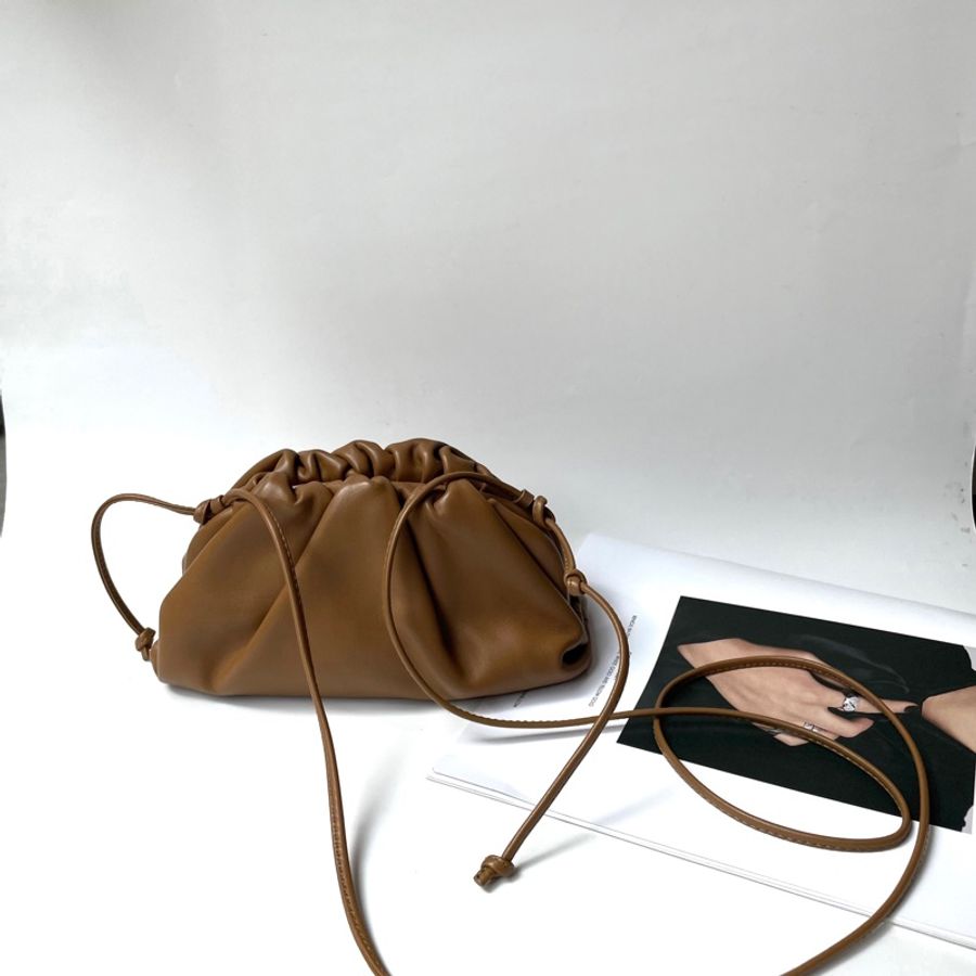 Bottega Veneta 焦糖色雲朵包 小號-0