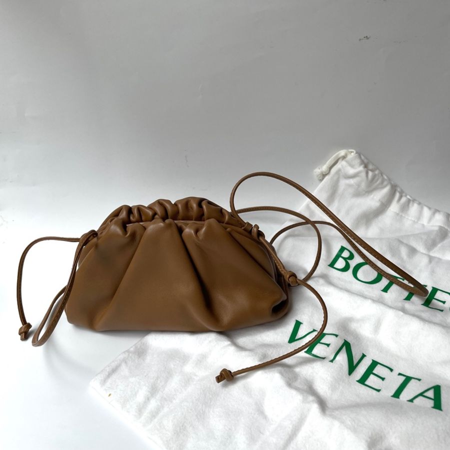 Bottega Veneta 焦糖色雲朵包 小號-8
