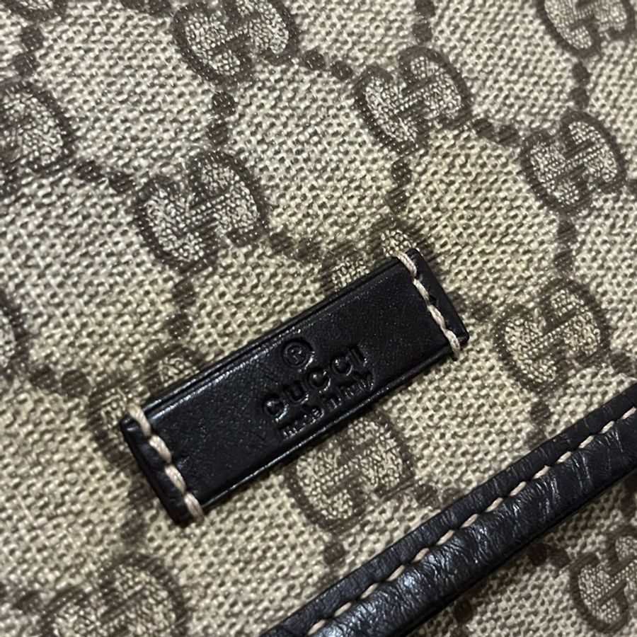 Gucci 老花掀蓋郵差包-9