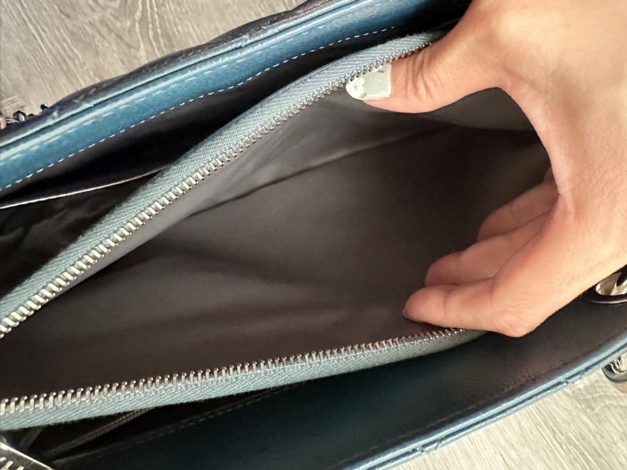 Chanel gst 絕版托特包 極新 藍銀-14