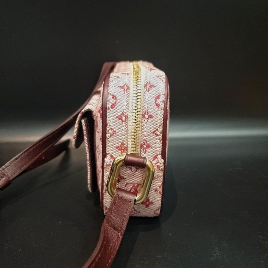 Louis Vuitton LV 老花字紋 紅色丹寧布 相機包/斜背包/肩背包-6