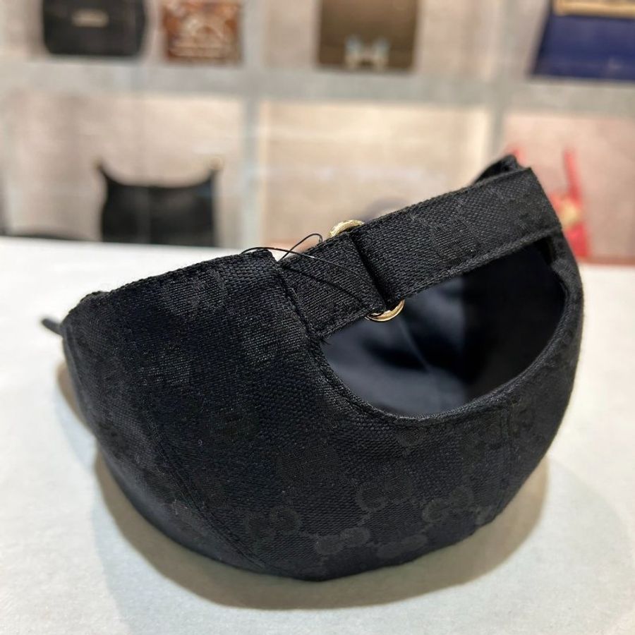GUCCI 皮標LOGO老花緹花棒球帽/黑-1