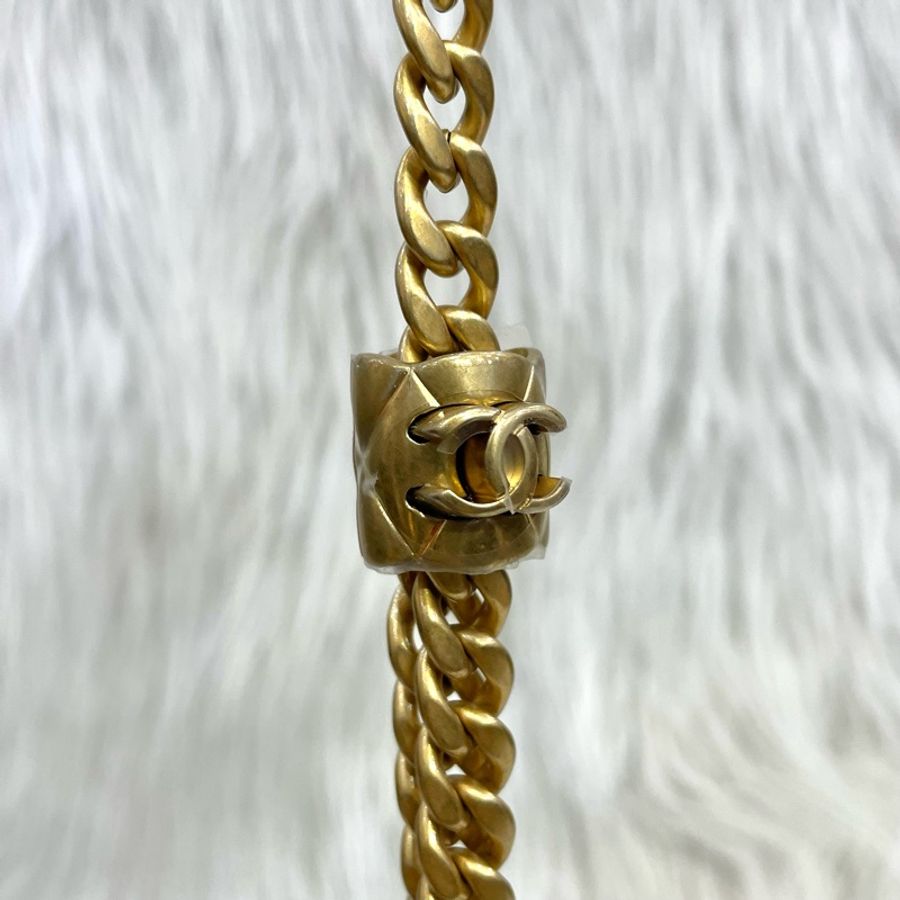 Chanel AP3044 紫牛皮菱格Coco Crush金珠斜背化妝箱 長盒子*-12