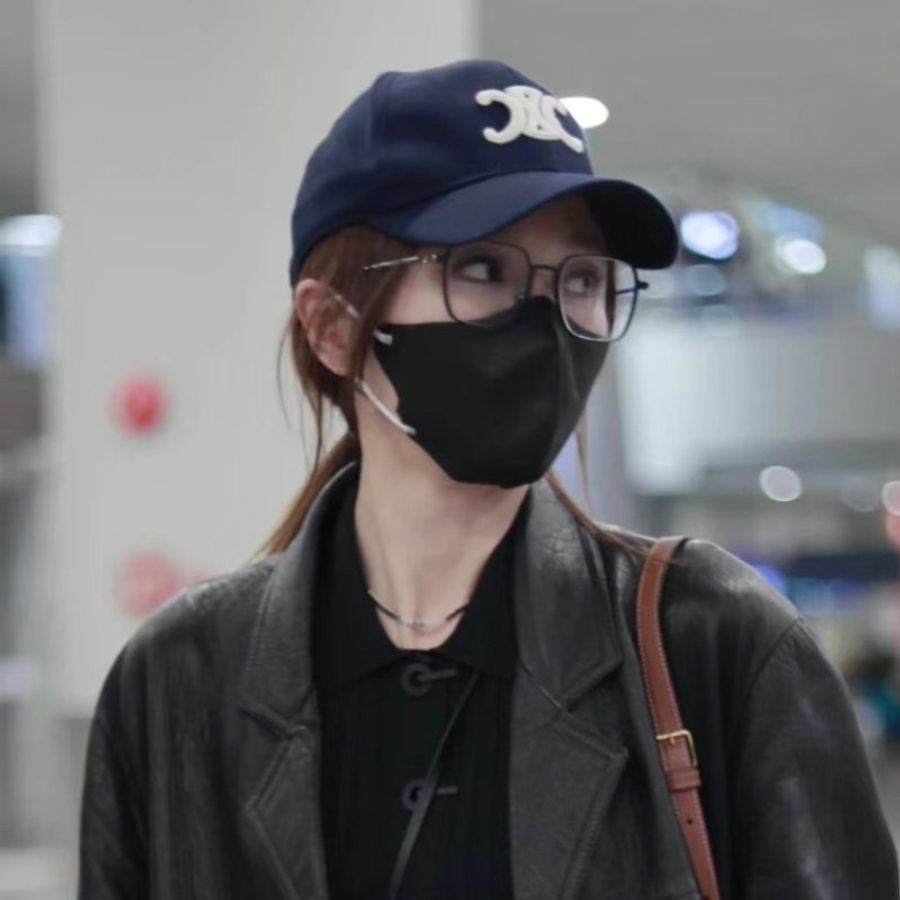 【預購】CELINE 經典品牌LOGO凱旋門刺繡牛仔棒球帽 深藍-1