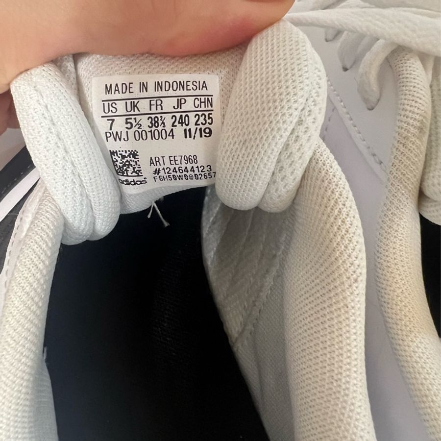 adidas 愛迪達經典小白鞋 單邊三槓［全新］-7